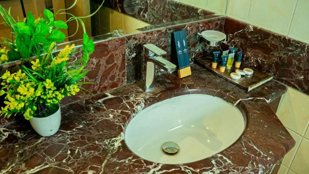 Rabwat Al Safwah Golden Hotel — 11