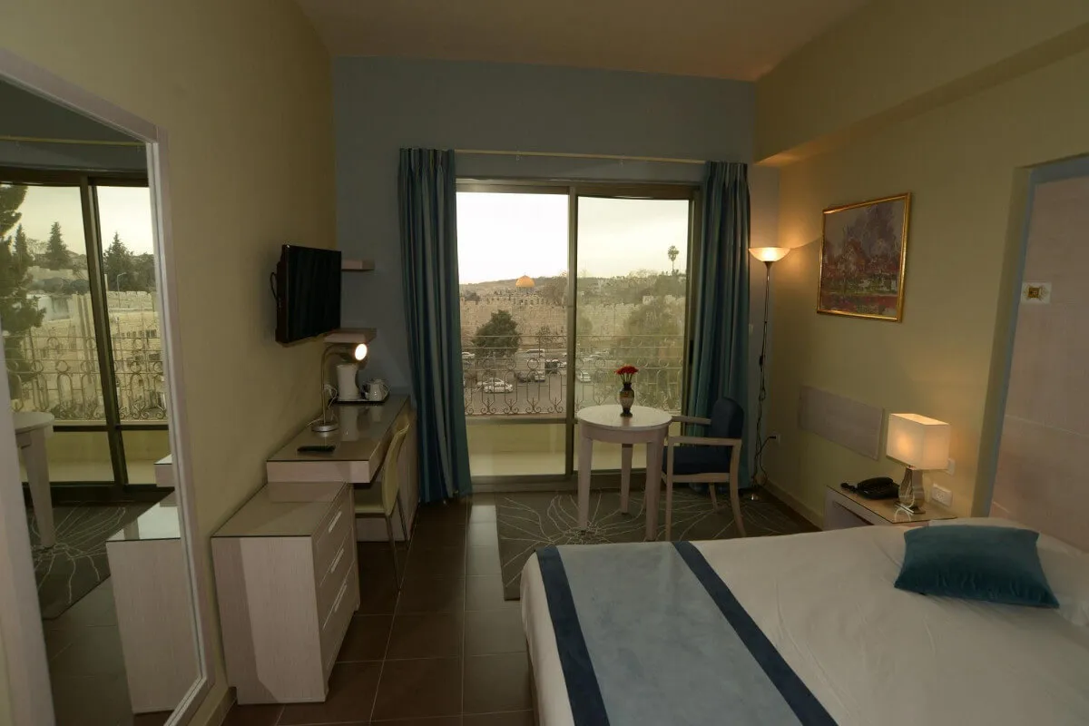 Holy Land Hotel — 4