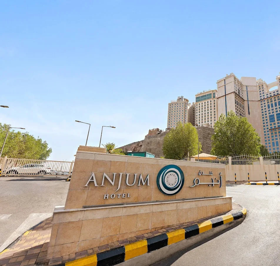 ucuz umre mi lüks umre mi karşılaştırma